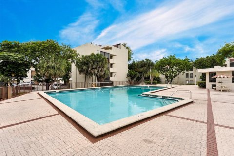 Condominio en venta en Miami, Florida, 1 dormitorio, 63.17 m2 № 1389936 - foto 18