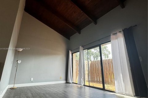 Touwnhouse à vendre à Davie, Floride: 2 chambres, 114.27 m2 № 1390025 - photo 6