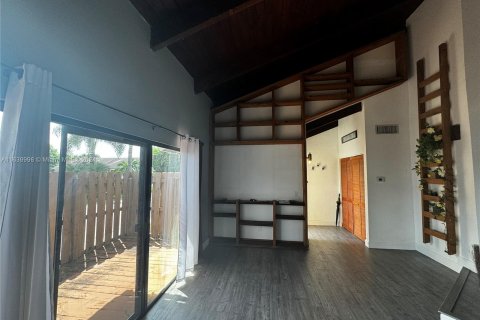 Adosado en venta en Davie, Florida, 2 dormitorios, 114.27 m2 № 1390025 - foto 8