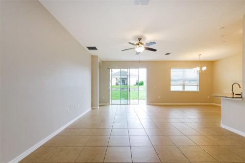 Casa en venta en Davenport, Florida, 4 dormitorios, 145.95 m2 № 1326975 - foto 3