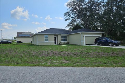 Villa ou maison à vendre à Kissimmee, Floride: 4 chambres, 169.55 m2 № 1327008 - photo 1