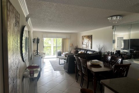 Copropriété à vendre à Lauderhill, Floride: 3 chambres, 148.64 m2 № 1099127 - photo 7