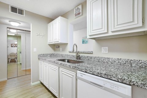 Copropriété à vendre à Pompano Beach, Floride: 2 chambres, 87.98 m2 № 1159880 - photo 17