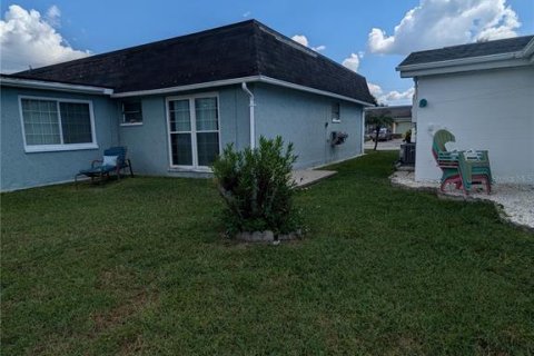 House in New Port Richey, Florida 2 bedrooms, 125.6 sq.m. № 1389161 - photo 13