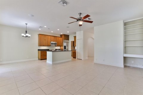 Villa ou maison à vendre à DeLand, Floride: 4 chambres, 204.57 m2 № 1200445 - photo 8