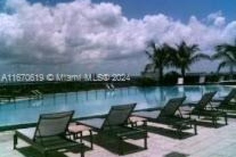 Condominio en alquiler en Miami, Florida, 41.9 m2 № 1398411 - foto 27