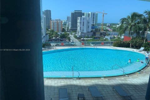 Condominio en alquiler en Miami, Florida, 41.9 m2 № 1398411 - foto 25