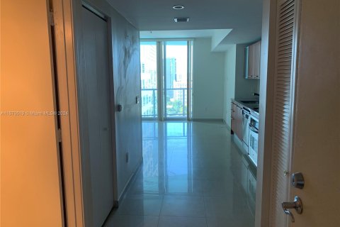 Condominio en alquiler en Miami, Florida, 41.9 m2 № 1398411 - foto 7