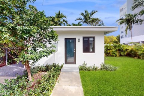 Villa ou maison à vendre à Miami, Floride: 4 chambres, 239.5 m2 № 1375369 - photo 30