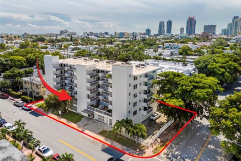 Condo in Miami Beach, Florida, 1 bedroom  № 1375371 - photo 3