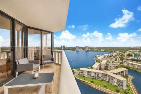 Copropriété à vendre à Aventura, Floride: 2 chambres, 120.77 m2 № 1271097 - photo 4