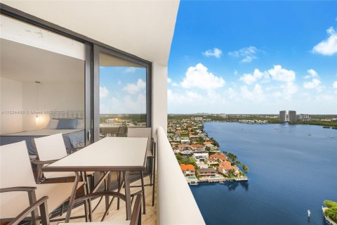 Copropriété à vendre à Aventura, Floride: 2 chambres, 120.77 m2 № 1271097 - photo 16