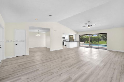Casa en venta en Coral Springs, Florida, 4 dormitorios, 214.7 m2 № 1233838 - foto 4