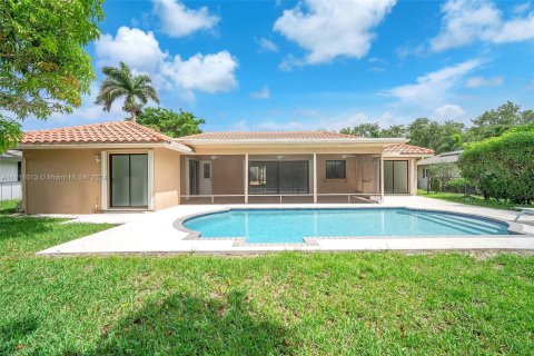 Villa ou maison à vendre à Coral Springs, Floride: 4 chambres, 214.7 m2 № 1233838 - photo 16
