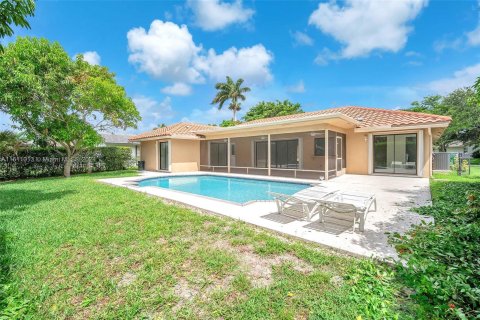 Villa ou maison à vendre à Coral Springs, Floride: 4 chambres, 214.7 m2 № 1233838 - photo 21