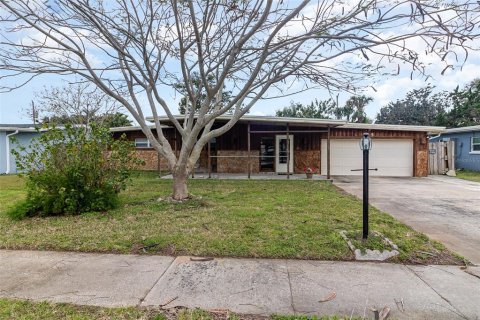 Casa en venta en Merrit Island, Florida, 3 dormitorios, 120.49 m2 № 1036502 - foto 1