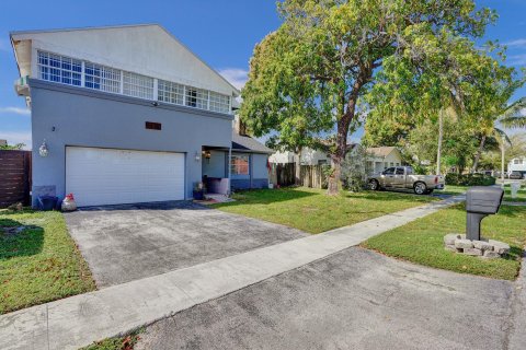Villa ou maison à vendre à North Lauderdale, Floride: 3 chambres, 202.53 m2 № 1047698 - photo 5