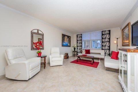 Copropriété à vendre à Hollywood, Floride: 1 chambre, 77.57 m2 № 1330807 - photo 8