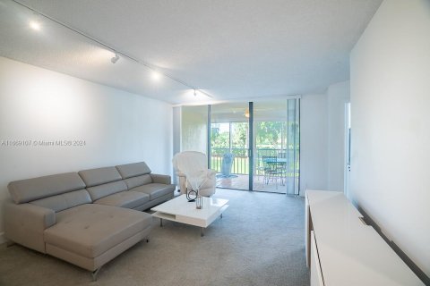 Condo in Boca Raton, Florida, 2 bedrooms  № 1386136 - photo 13