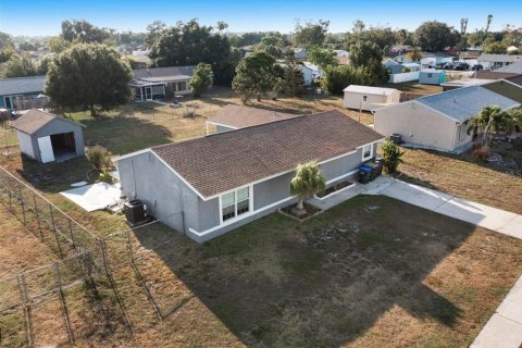 House in North Port, Florida 4 bedrooms, 130.43 sq.m. № 1244166 - photo 4