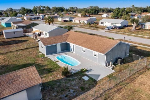 Villa ou maison à vendre à North Port, Floride: 4 chambres, 130.43 m2 № 1244166 - photo 5