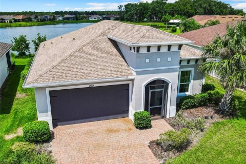 Villa ou maison à vendre à Kissimmee, Floride: 2 chambres, 158.4 m2 № 1333911 - photo 4