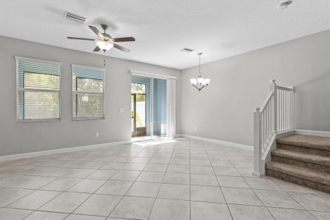 Townhouse in Lutz, Florida 3 bedrooms, 168.71 sq.m. № 1303731 - photo 11