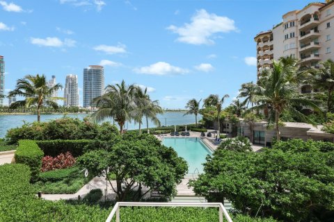 Condominio en venta en Miami Beach, Florida, 5 dormitorios, 708.84 m2 № 1360492 - foto 17