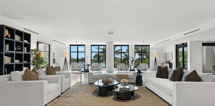 Condominio en Miami Beach, Florida, 5 dormitorios  № 1360492