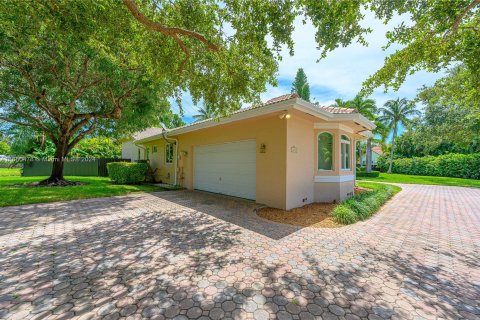 Villa ou maison à vendre à Palmetto Bay, Floride: 4 chambres, 251.21 m2 № 1360458 - photo 7