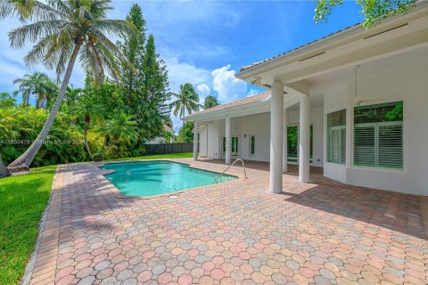 Villa ou maison à vendre à Palmetto Bay, Floride: 4 chambres, 251.21 m2 № 1360458 - photo 9