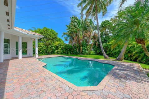 Villa ou maison à vendre à Palmetto Bay, Floride: 4 chambres, 251.21 m2 № 1360458 - photo 10