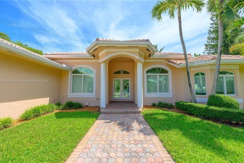 Villa ou maison à vendre à Palmetto Bay, Floride: 4 chambres, 251.21 m2 № 1360458 - photo 6