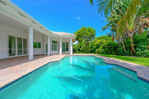 Villa ou maison à vendre à Palmetto Bay, Floride: 4 chambres, 251.21 m2 № 1360458 - photo 8