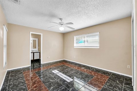 Villa ou maison à vendre à Kissimmee, Floride: 3 chambres, 121.98 m2 № 1322254 - photo 19