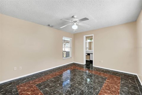 Villa ou maison à vendre à Kissimmee, Floride: 3 chambres, 121.98 m2 № 1322254 - photo 21