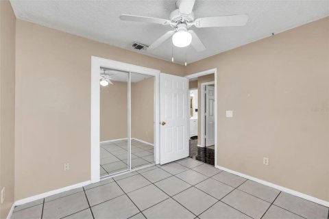 House in Kissimmee, Florida 3 bedrooms, 121.98 sq.m. № 1322254 - photo 25