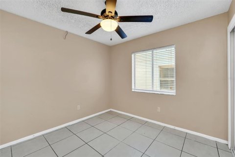 Villa ou maison à vendre à Kissimmee, Floride: 3 chambres, 121.98 m2 № 1322254 - photo 28