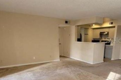 Condo in Orlando, Florida, 2 bedrooms  № 1380949 - photo 4