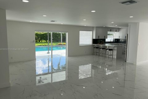 Villa ou maison à vendre à Coral Springs, Floride: 4 chambres, 188.41 m2 № 1235340 - photo 17