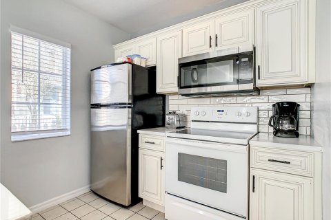 Condo in Kissimmee, Florida, 4 bedrooms  № 1385494 - photo 5