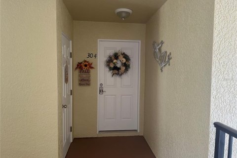 Condo in New Port Richey, Florida, 3 bedrooms  № 1391128 - photo 2