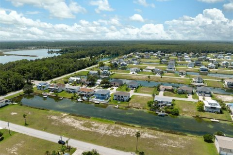 Land in Hernando Beach, Florida № 1300899 - photo 13