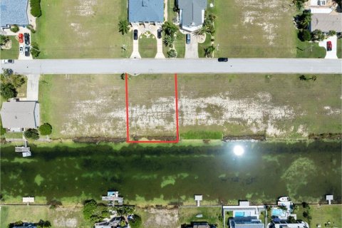 Land in Hernando Beach, Florida № 1300899 - photo 4