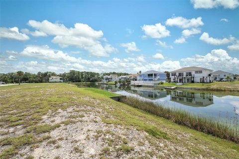 Land in Hernando Beach, Florida № 1300899 - photo 9