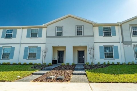 Adosado en venta en Davenport, Florida, 5 dormitorios, 212.1 m2 № 1369889 - foto 1