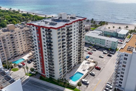 Condominio en venta en Hollywood, Florida, 2 dormitorios, 123.56 m2 № 1271026 - foto 29