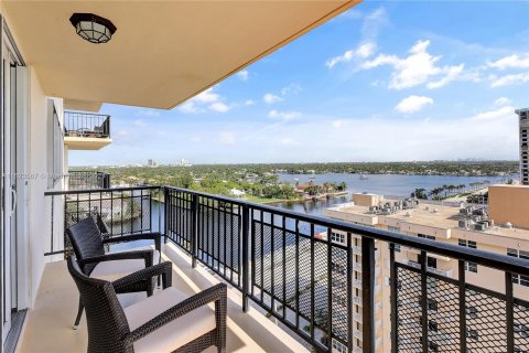 Condominio en venta en Hollywood, Florida, 2 dormitorios, 123.56 m2 № 1271026 - foto 2