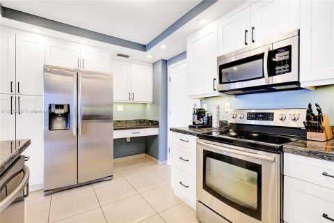 Condominio en venta en Hollywood, Florida, 2 dormitorios, 123.56 m2 № 1271026 - foto 21