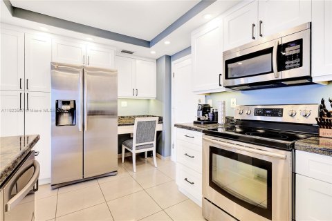 Condominio en venta en Hollywood, Florida, 2 dormitorios, 123.56 m2 № 1271026 - foto 9